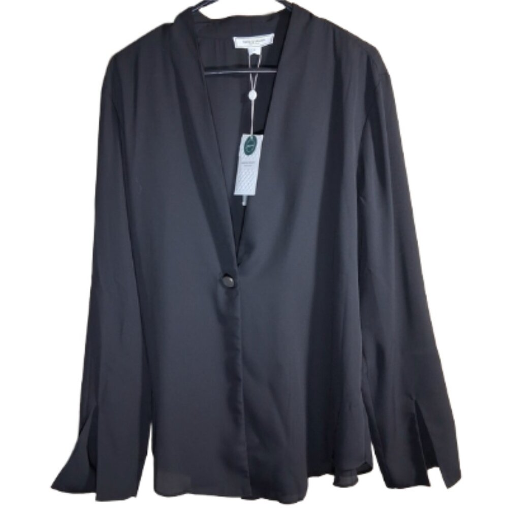 Belle & Bloom Blouse, NWT